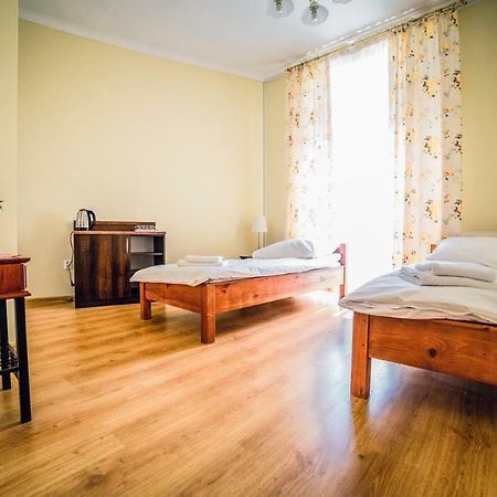 Hotel Hellada Kielce Extérieur photo