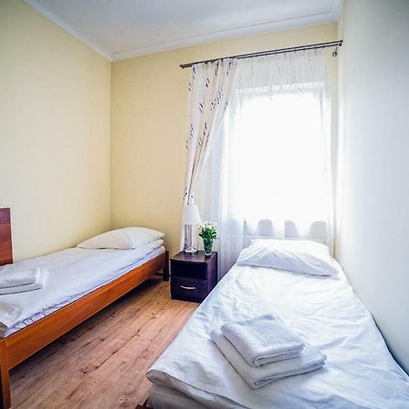 Hotel Hellada Kielce Extérieur photo