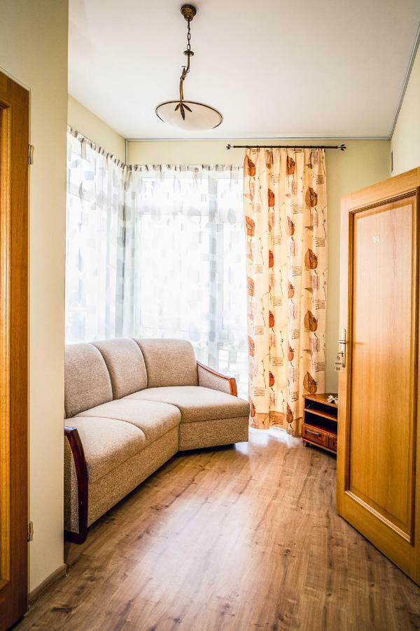 Hotel Hellada Kielce Extérieur photo