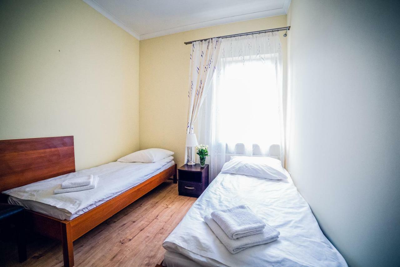 Hotel Hellada Kielce Extérieur photo