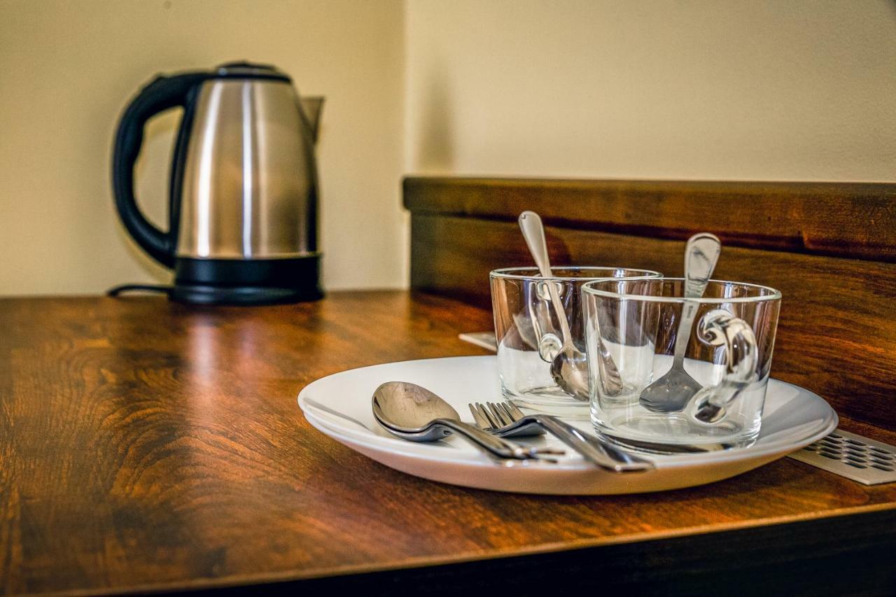 Hotel Hellada Kielce Extérieur photo